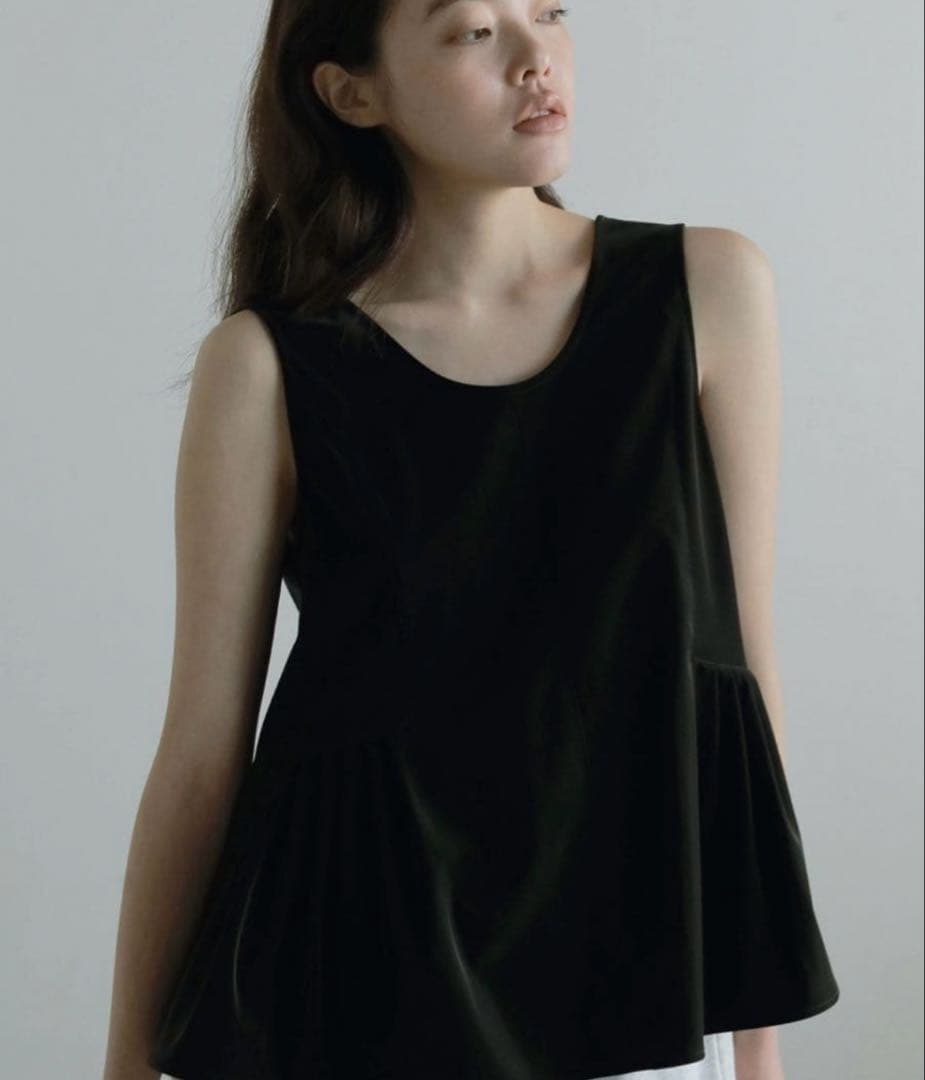 7*y様 anuke / Uneck Peplum Tops ブラック FREE